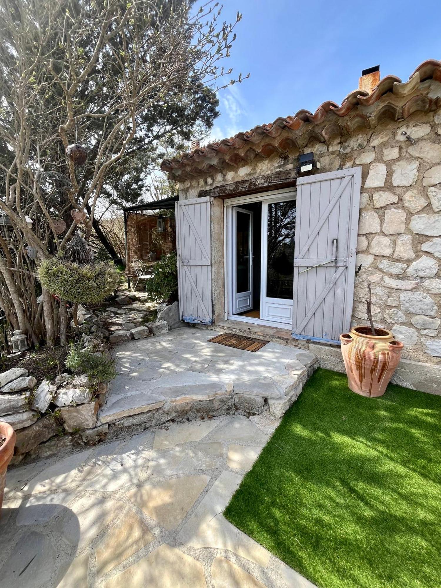 La Maison D'Eddy Et Caro Aux Portes Du Verdon Trigance Exterior foto